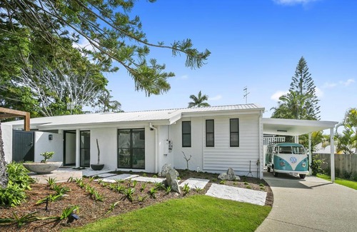 Noosa Heads House | 6 Currawong Street Noosa Heads