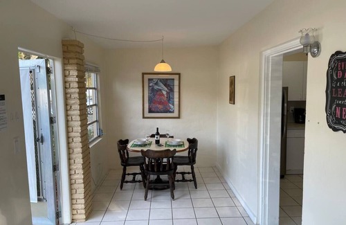 Edgewood Apartment | #6 Heated Pool, Private Patio & Grill, 1BR+sunroom