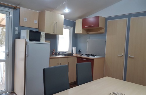 Saint-Cheron House | 6-person air-conditioned mobile home in a 23-hectare 3* campsite in the heart of nature