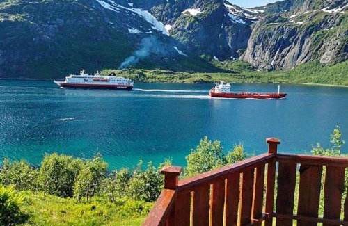 Hadsel House | 6 person holiday home in Tengelfjord