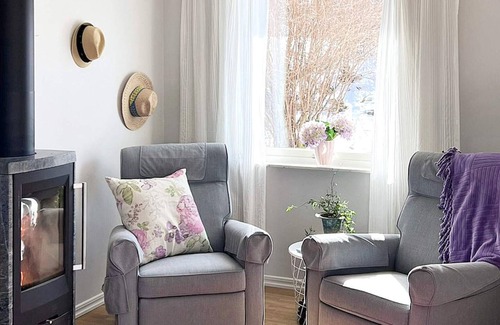 Torshalla House | 6 person holiday home in TORSHÄLLA