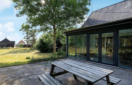 Veno House | 6 person holiday home in Struer