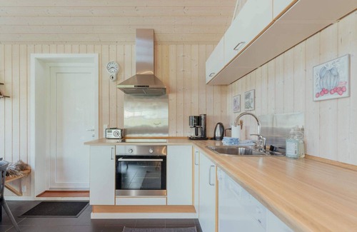 Hoyvik House | 6 person holiday home in HOYVIK