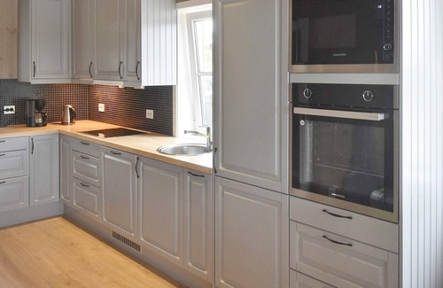 Averoy Municipality House | 6 person holiday home in Bud