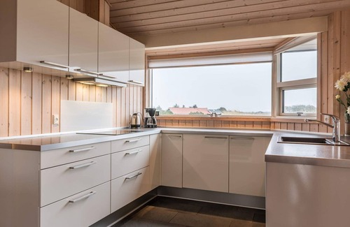 Henne Strand House | 6 person holiday home in Henne