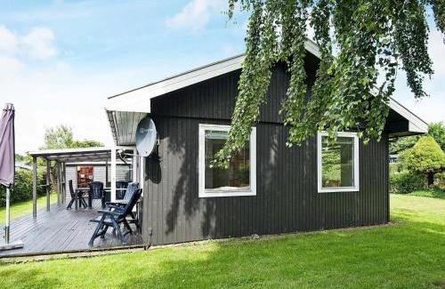 Pøt Strandby House | 6 person holiday home in Juelsminde-By Traum