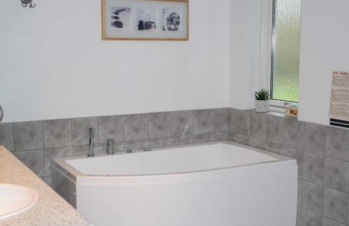 Grønhøj House | 6 person holiday home in Løkken