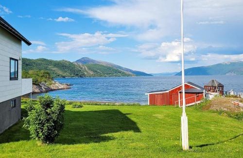 Gildeskal House | 6 person holiday home in Sandhornøy