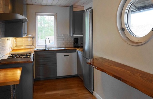 Henan House | 6 person holiday home in HENÅN