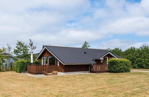 Skaven Strand House | 6 person holiday home in Tarm