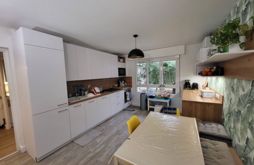 Point Du Jour - Aqueducts Apartment | 6-room apartment, 130m², Lyon 5 Point-du-Jour, sleeps 7-8, quiet, 200m² garden.