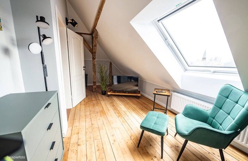 Brunsbuttel Apartment | 6 rooms 5 bedrooms 2 bathrooms- close to the city center top renovated