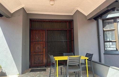 Bezuidenhout Valley House | 6 the Curve Unit 19