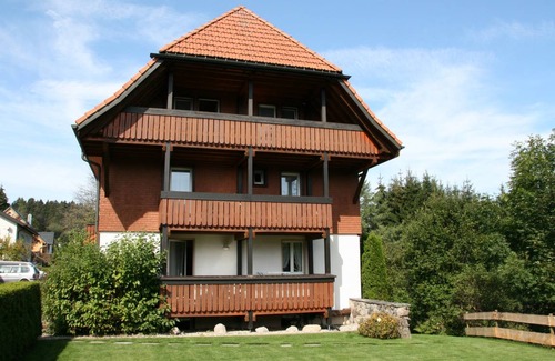 Hinterzarten Apartment | 60 m² Apartment ∙ 3 bedrooms ∙ 5 guests
