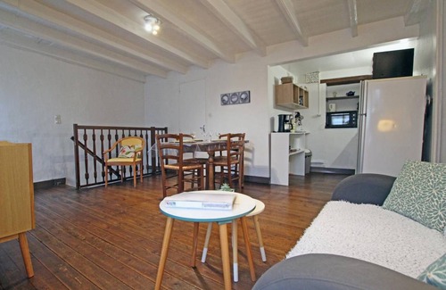 Saint-Vaast-la-Hougue House | 60 m² Gîte ∙ 2 bedrooms ∙ 4 guests