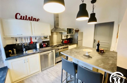 Caunes-Minervois House | 60 m² Gîte ∙ 1 bedroom ∙ 2 guests