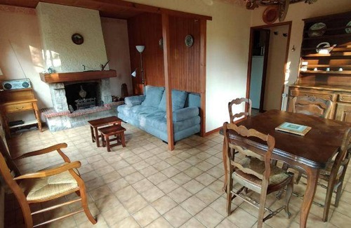 Villiers-en-Morvan House | 60 m² House ∙ 2 bedrooms ∙ 5 guests