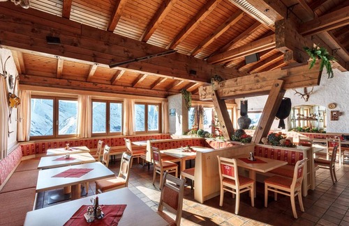 Bach Resort | 60 m² Private room ∙ 1 bedroom ∙ 26 guests