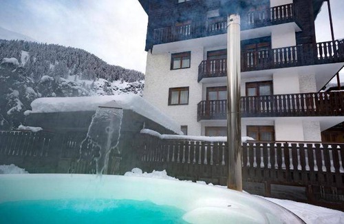 Champoluc Apartment | 60 m² Serviced apartment ∙ 2 bedrooms ∙ 6 guests