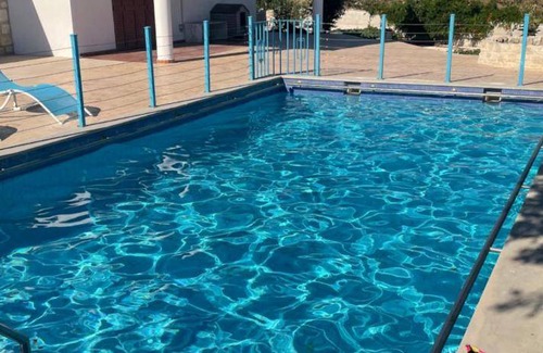 Armou House | 600 m² House ∙ 5 bedrooms ∙ 16 guests