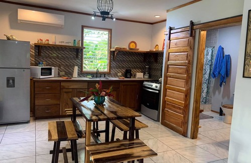 Forest Home House | 600 sq ft Executive Casita w/Pool for short or long term rental