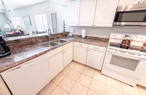 Indian Harbour Beach Condo | 601, Indian Harbour Beach Club 6th floor corner unit