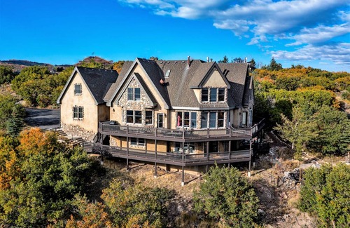 Silver Summit House | 604 m² House ∙ 7 bedrooms ∙ 21 guests
