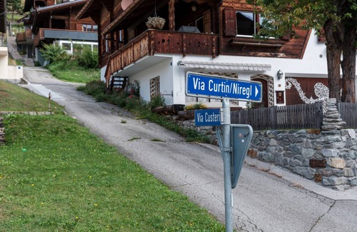 Sedrun Apartment | 62 m² Apartment ∙ 3 bedrooms ∙ 6 guests