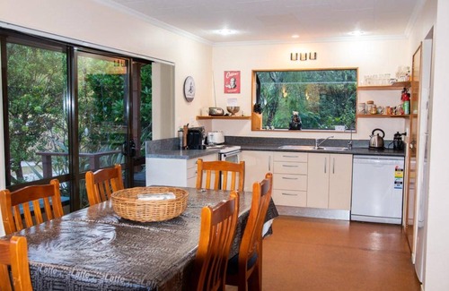 Collingwood House | 63 m² House ∙ 3 bedrooms ∙ 10 guests