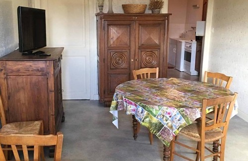 Saint-Myon House | 63g100346 - Saint-myon
