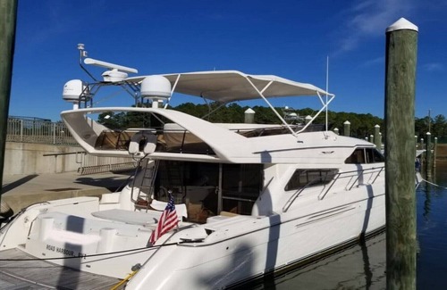Manorhaven Boat Rental | 65 ft Viking Motor Luxury Yacht ~ 3 Staterooms ~ Entire Boat
