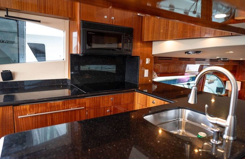 Marina del Rey Boat Rental | 65' HATTERAS/FAMILY HATTERS Delightful yacht in Marina del Rey