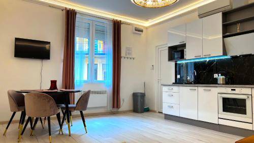 Nepszinhaz negyed Apartment | 65 m² Apartment ∙ 4 guests