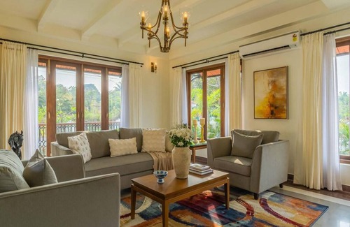Aldona Villa | 658 m² Villa ∙ 4 bedrooms ∙ 9 guests