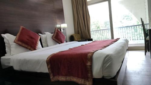 Civil Lines Hotel | 66 Residencey