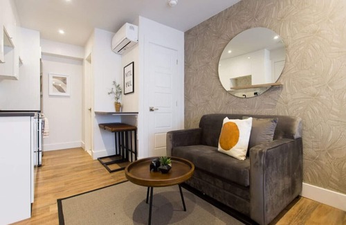 Little Italy Apartment | 6768 - 304 · Romantic Studio in the Heart of Little Italy by Denstays