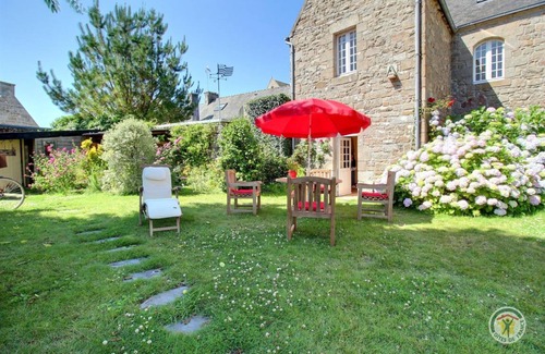Plouaret House | 68 m² Gîte ∙ 1 bedroom ∙ 2 guests