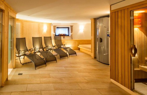 Ortisei Apartment | 694 m² Apartment ∙ 2 bedrooms ∙ 34 guests