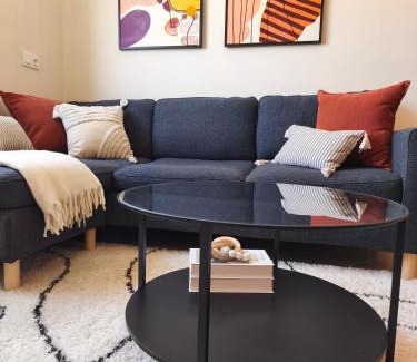 Gueznaia Apartment | 6min to Airport, Check-In 24-7, IPTV, Married couples only