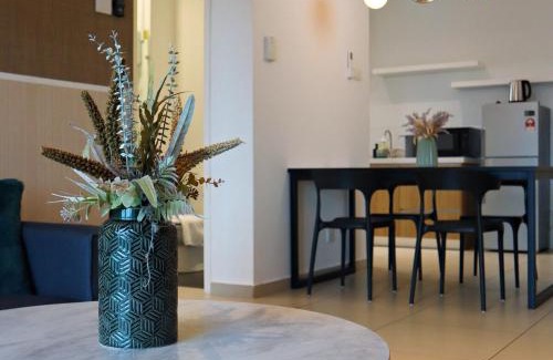 Ampang Apartment | 6pax Modern-Contemporary, Reizz, Kuala Lumpur