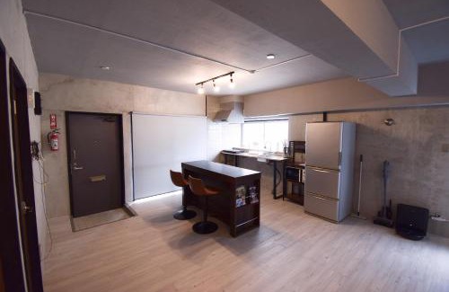 Nakama Apartment | 7月リフォームオープン!ナカマコンド恩納小学生まで添い寝無料