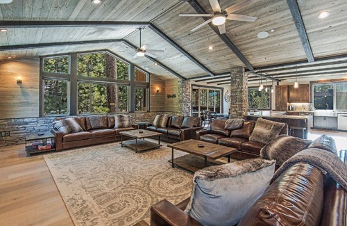 South Lake Tahoe House | 7 bedroom 7 bath Luxury Heavenly Estate