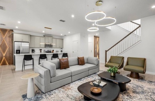 Florida Central Atlantic Coast House | 7 Bedrooms/4.5 Bathrooms/Solara (2347CS)