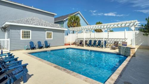 Port Aransas House | 7 Costa Bahia Condos Sleeps 42 Pool Minutes to the Beach