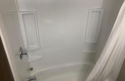 Lamont Hotel | 7 Day's Hotel