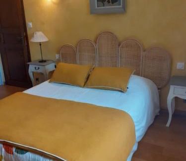 Pace Bed & Breakfast | 7 , le Haut Montrayé