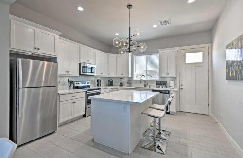 Alhambra House | 7 Mi to Dtwn Phoenix Home with Patio and Yard