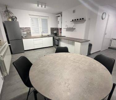 Lublin Apartment | 70 m² Apartment ∙ 2 bedrooms ∙ 6 guests