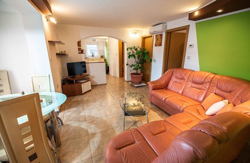 Poljubinj Apartment | 70 m² Apartment ∙ 3 bedrooms ∙ 5 guests