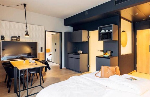 Spreitenbach Hotel | 70 m² Hotel ∙ 2 bedrooms ∙ 10 guests